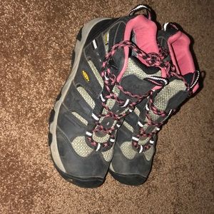 Keen high top hiking boots